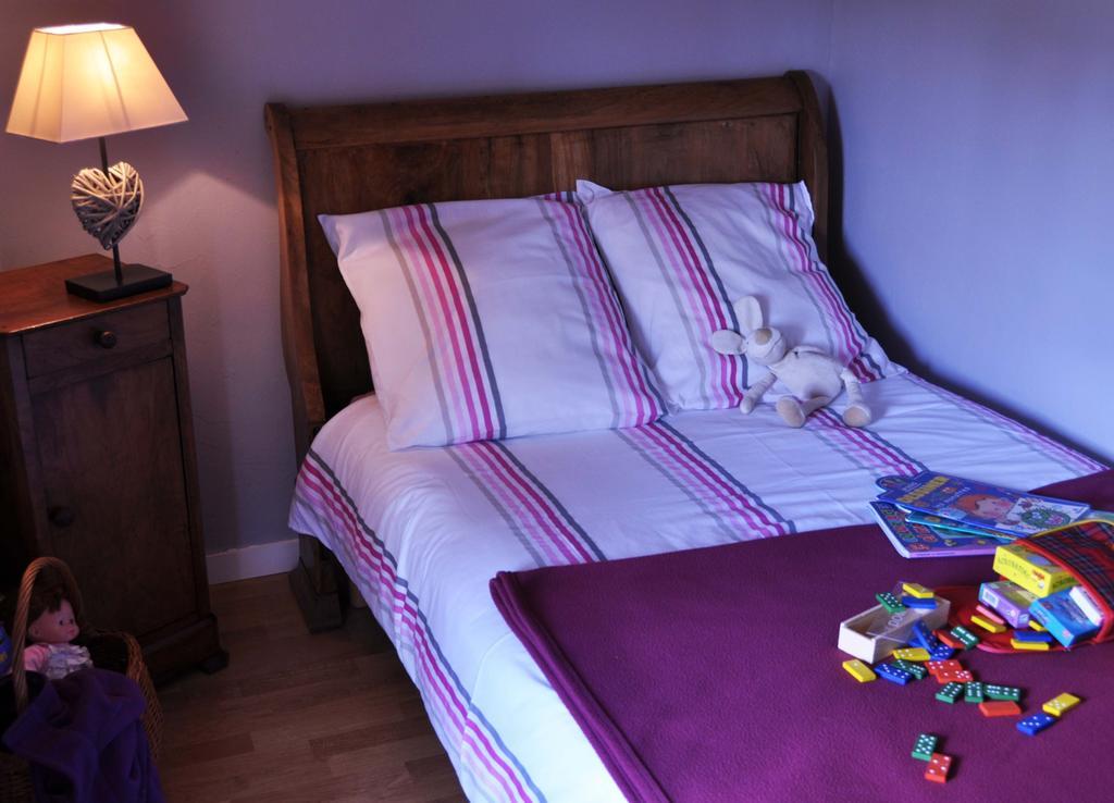 La Ferme Aux Abeilles Hotel Ambierle ห้อง รูปภาพ